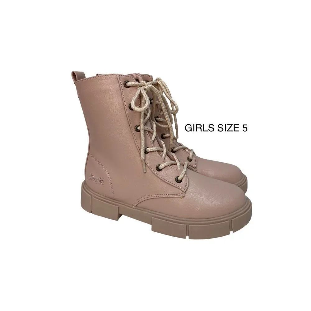 Blowfish Malibu GIRLS SIZE 5 Playground-k
Fashion Boot in Candy Pink Deliah